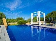 finca-ramino-pool-treppeneinstieg