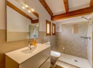 finca-can-salas-badezimmer-dusche