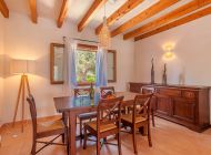 finca-guillona-speisetafel