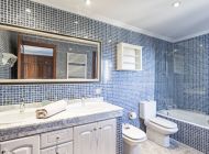 villa-bendinat-badezimmer