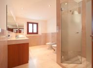 finca-can-fiol-badezimmer-dusche