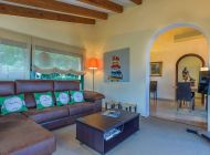 villa-calvario-salon-tv