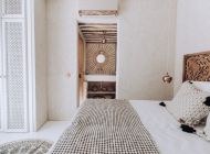 finca-ibizenko-style-schlafzimmer-1-doppelbett-bad-en-suite-dusche
