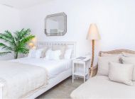 villa-rainbow-schlafzimmer-2-doppelbett