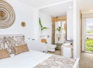 villa-rainbow-schlafzimmer-terrasse-3-doppelbett